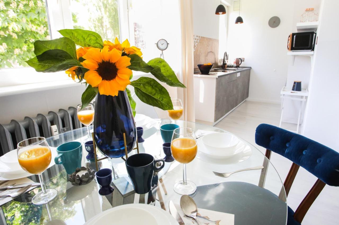 Apartament Szaro Na Bialym Wladyslawowo Luaran gambar