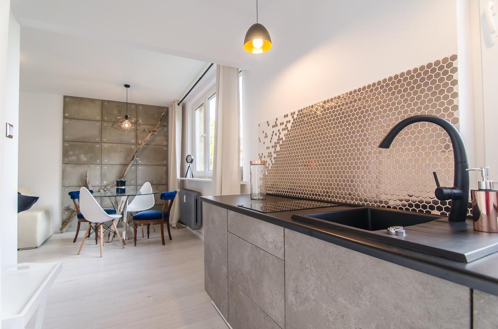 Apartament Szaro Na Bialym Wladyslawowo Luaran gambar